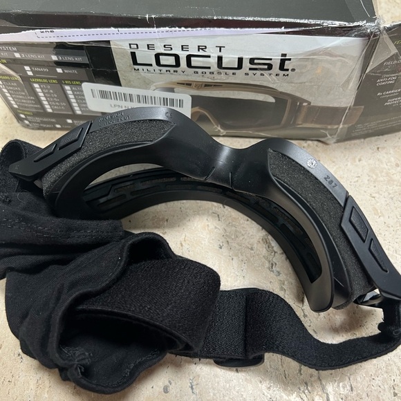 Revision Military Desert Locust Military Goggle System Smoke Lens - Picture 3 of 6